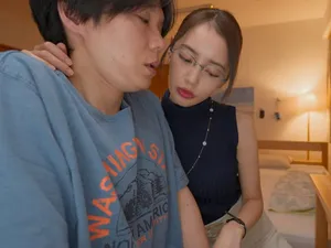 Cháu gái tự ti vì ngực nhỏ được chú dụ xoa sẽ to hơn