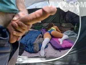 Nhà có mỗi thằng em các chị chiều hết lồn